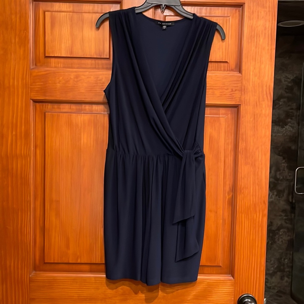 Womens sleeveless jumper size L never worn